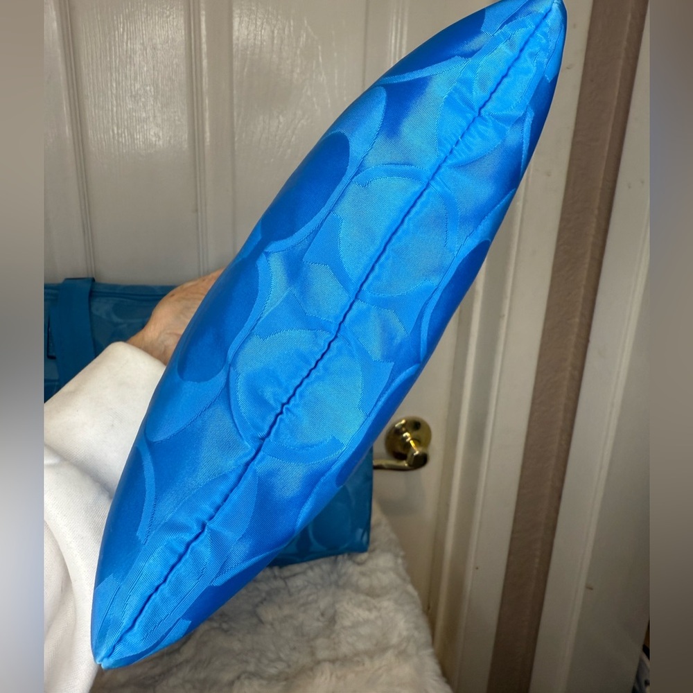 COACH GETAWAY SIGNATURE NYLON PACKABLE WEEKENDER BAG TOTE & POUCH BLUE F77321 - Picture 8 of 16